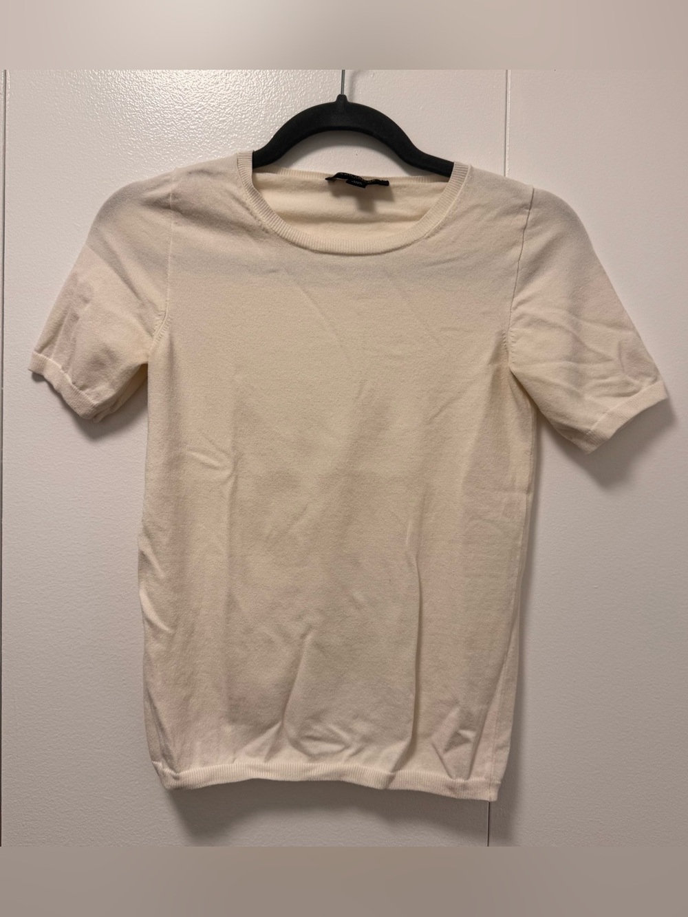 Ann Taylor Petite Cream Short Sleeve Sweater Top